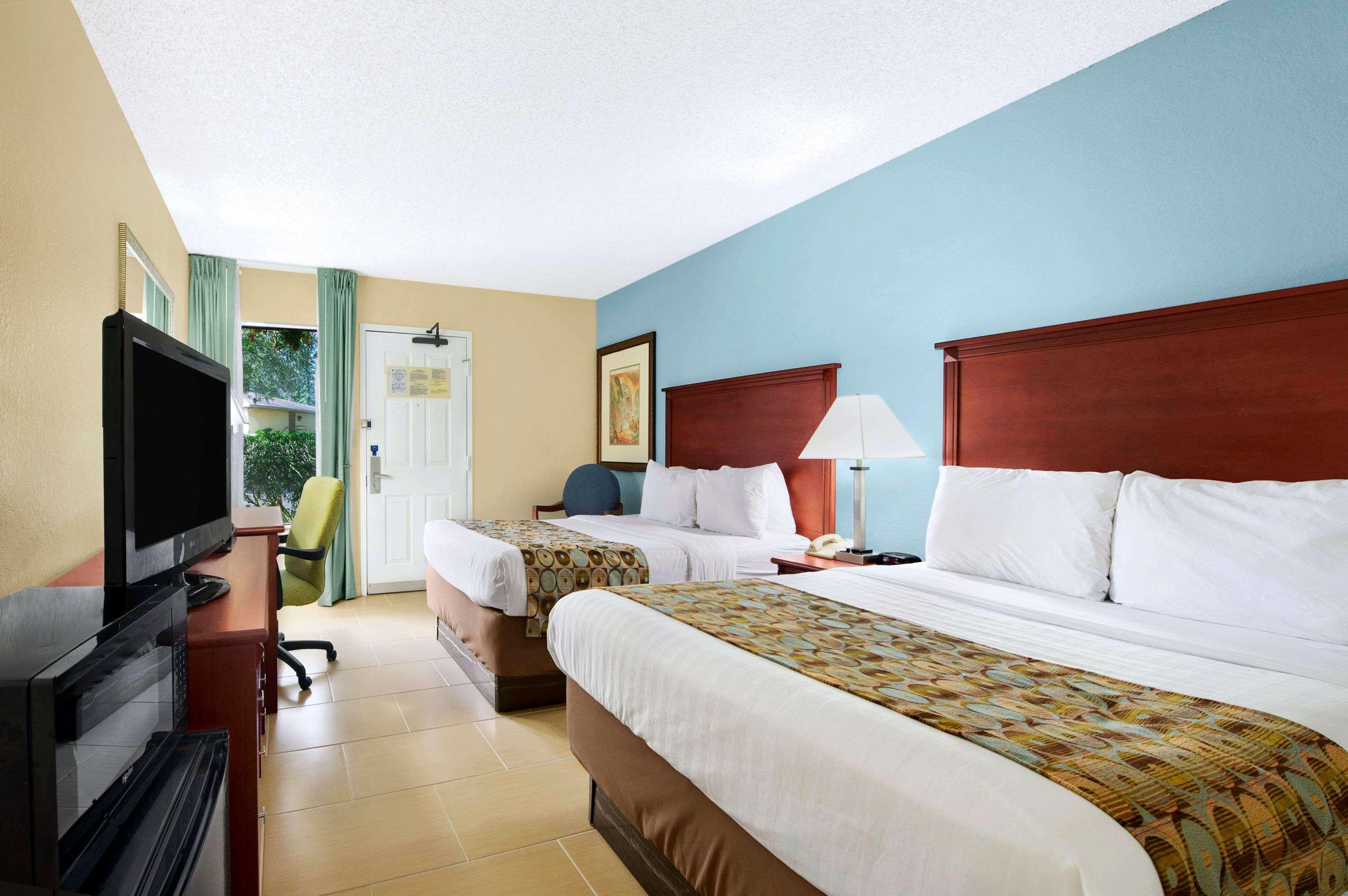 Baymont By Wyndham Gainesville I-75 Екстер'єр фото