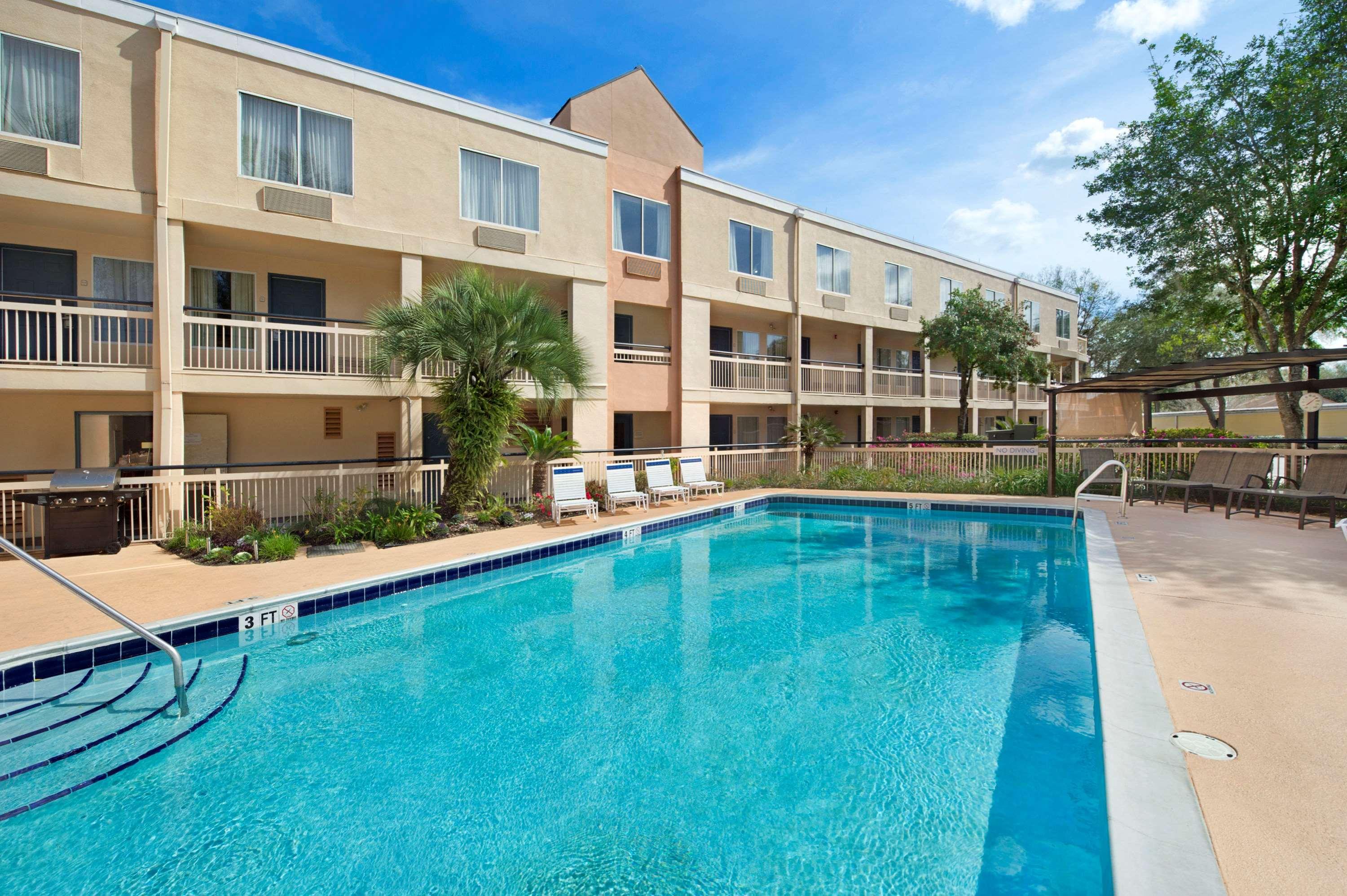 Baymont By Wyndham Gainesville I-75 Екстер'єр фото