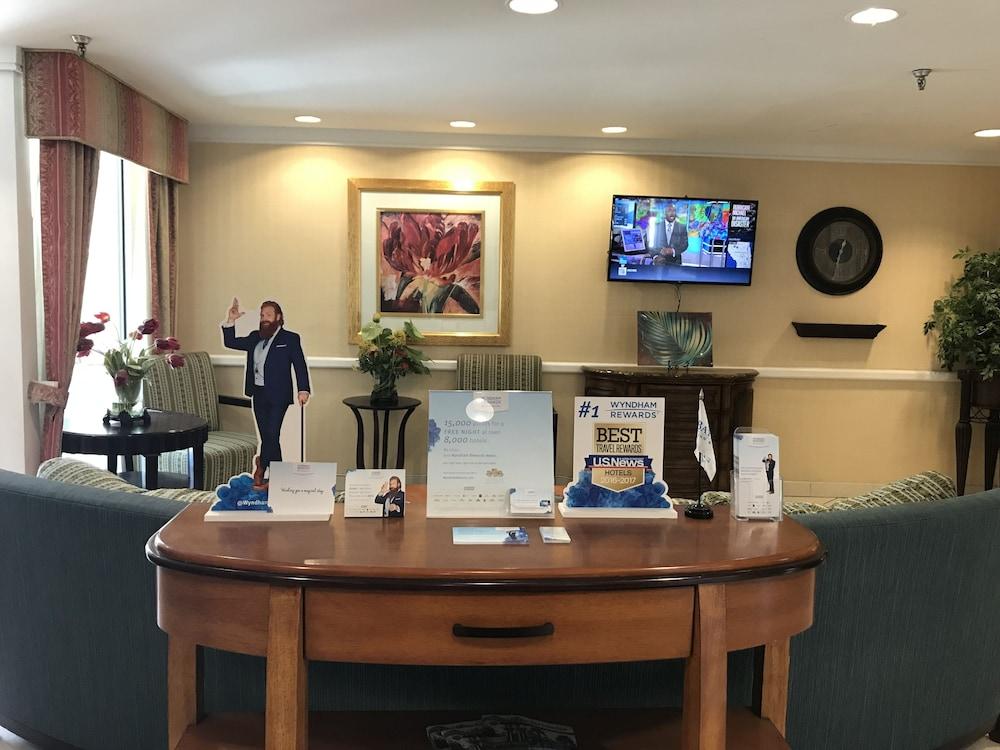 Baymont By Wyndham Gainesville I-75 Екстер'єр фото